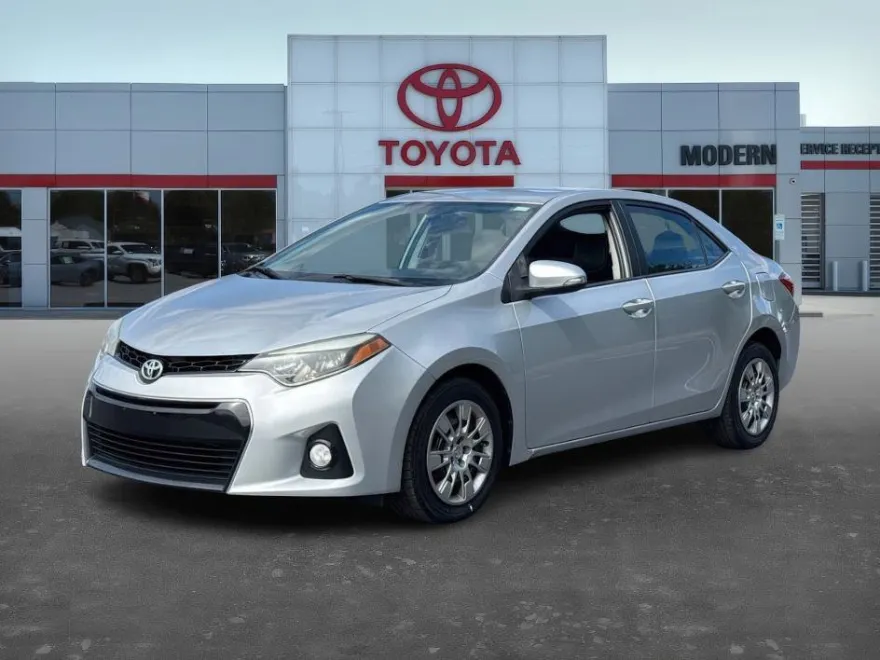 2014 Toyota Corolla L photo 1