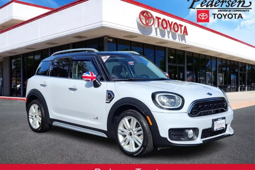 2017 Mini Countryman ALL4 S photo 1