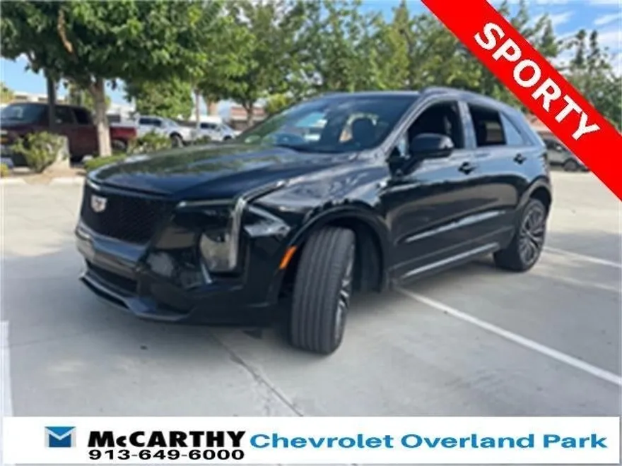2024 Cadillac XT4 Sport photo 1
