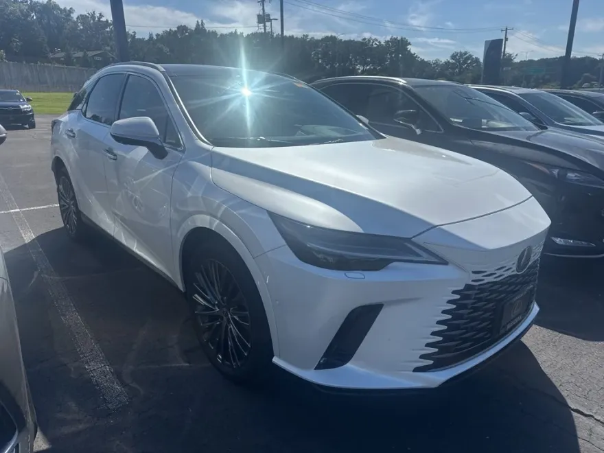 2024 Lexus RX 350h Luxury photo 1