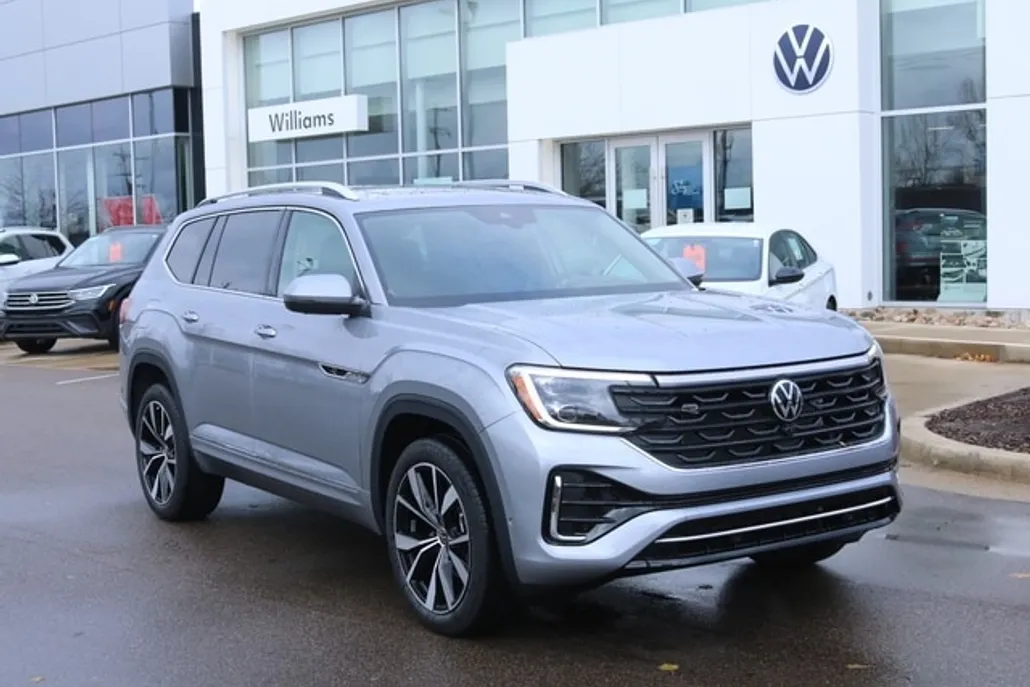 2025 Volkswagen Atlas SEL Premium R-Line photo 1