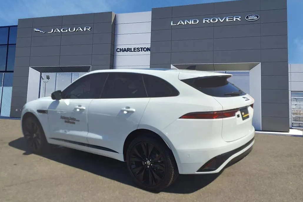 2026 Jaguar F-PACE P250 R-Dynamic S photo 1