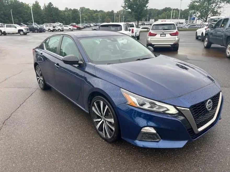 2021 Nissan Altima 2.5 SR photo 1