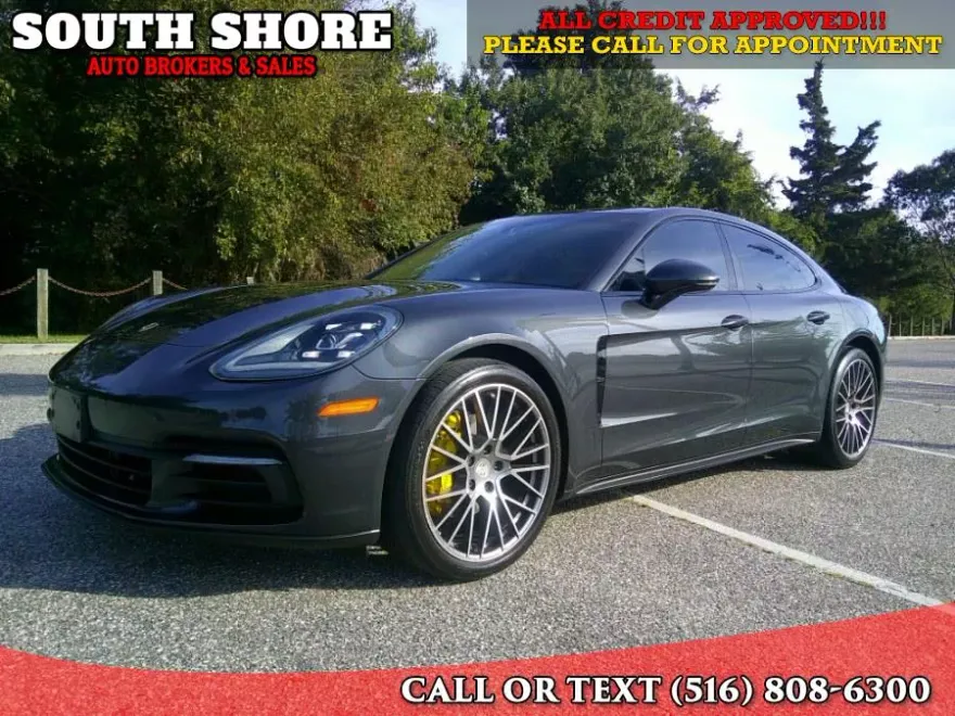 2018 Porsche Panamera 4 photo 1