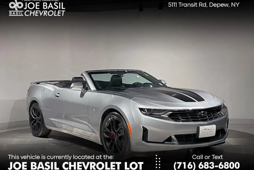 2023 Chevrolet Camaro 2LT photo 1
