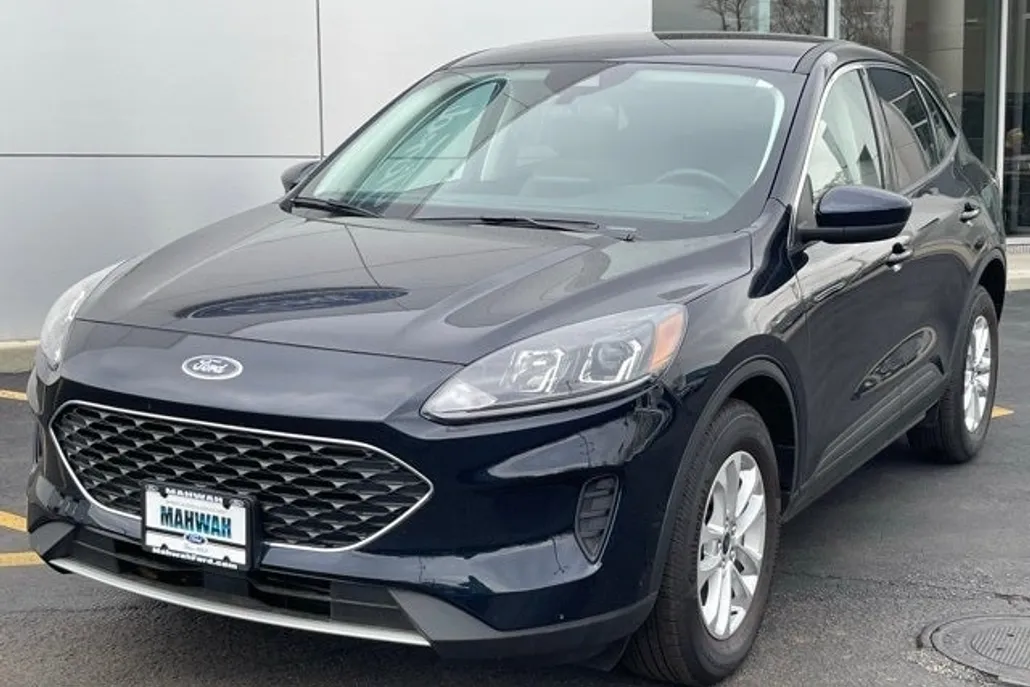 2021 Ford Escape SE photo 1
