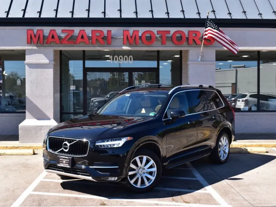 2016 Volvo XC90 AWD T6 Momentum photo 1