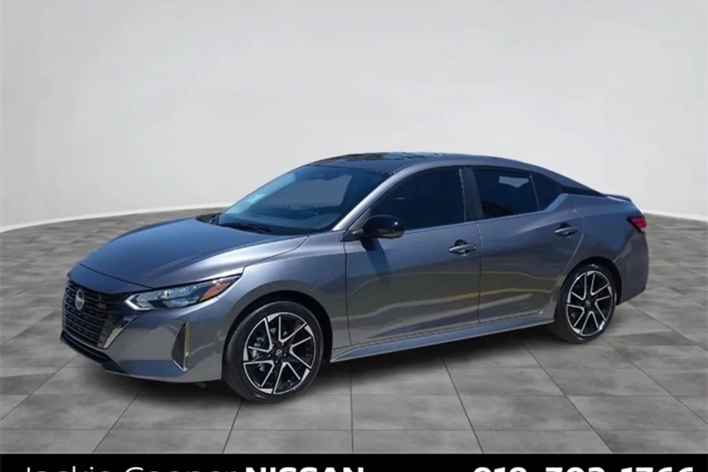2025 Nissan Sentra SR photo 1