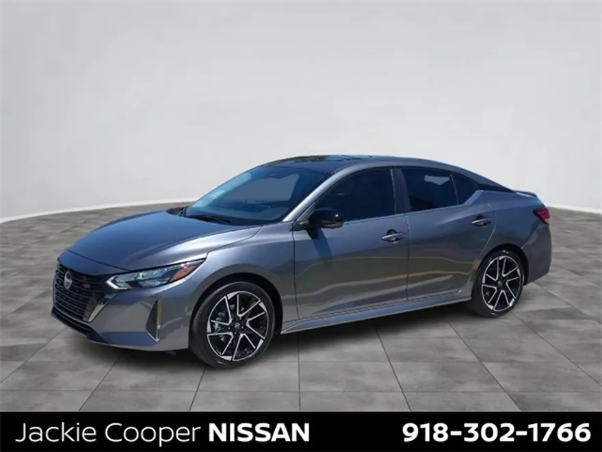 2025 Nissan Sentra SR photo 1