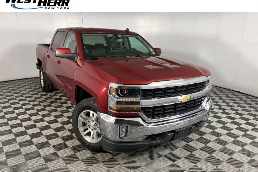 2018 Chevrolet Silverado 1500 LT photo 1