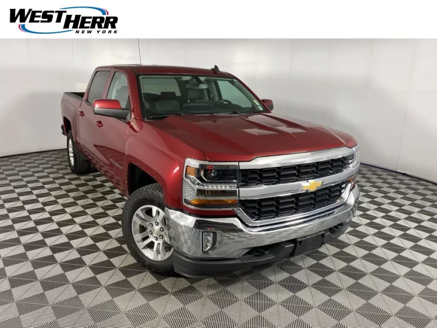 2018 Chevrolet Silverado 1500 LT photo 1
