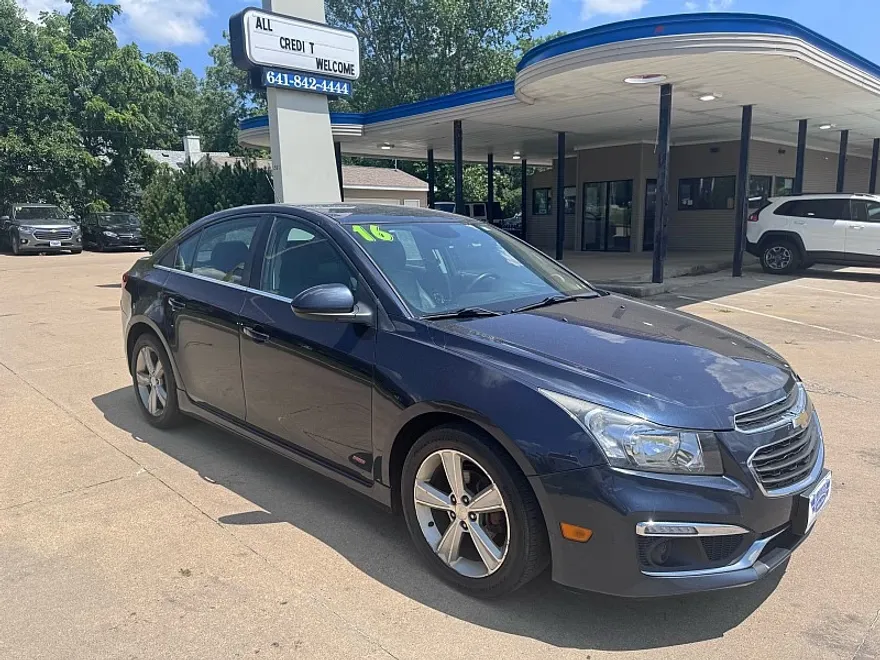2016 Chevrolet Cruze photo 1
