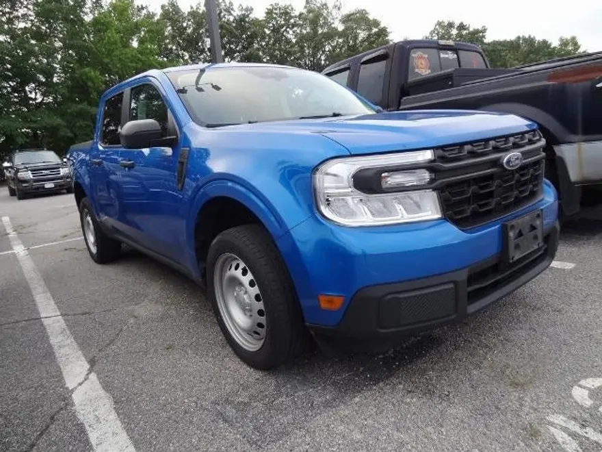 2022 Ford Maverick XL photo 1