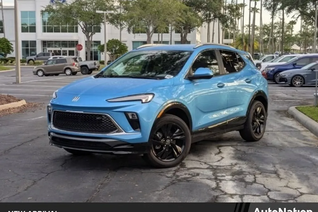 2025 Buick Encore GX Sport Touring photo 1