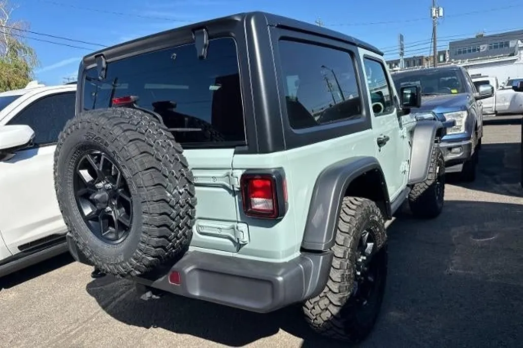 2024 Jeep Wrangler Willys photo 1