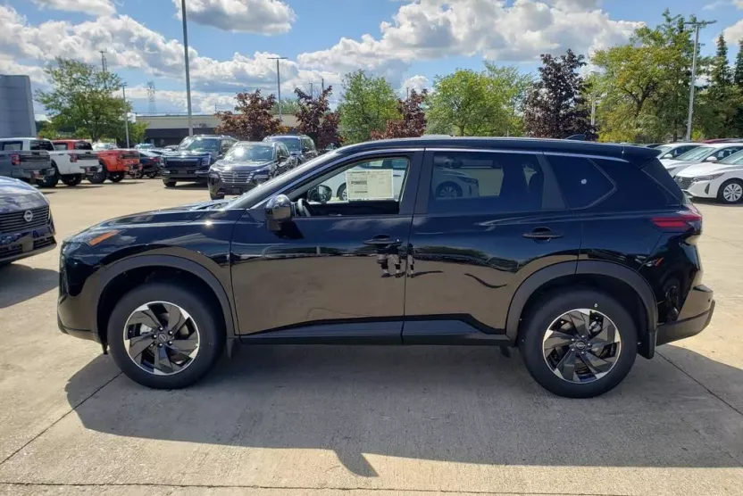 2026 Nissan Rogue SV photo 1