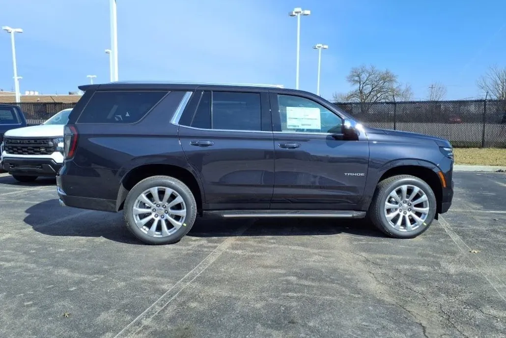 2025 Chevrolet Tahoe Premier photo 1