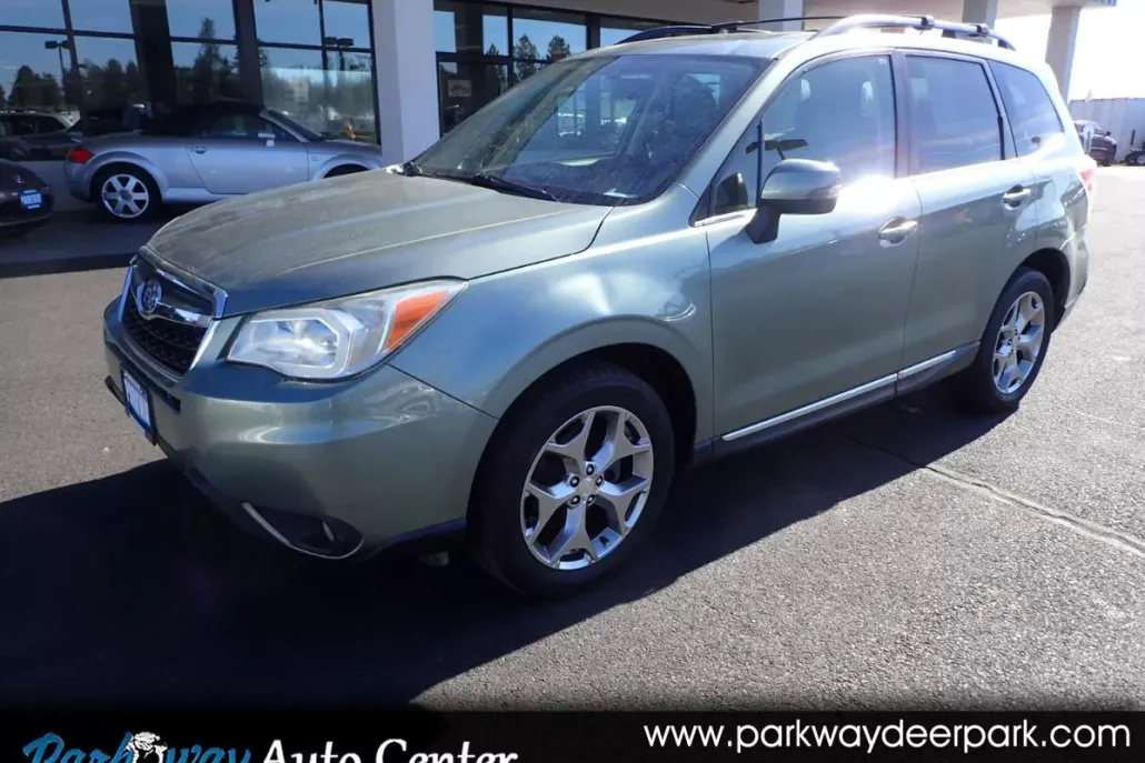 2015 Subaru Forester 2.5i Touring photo 1