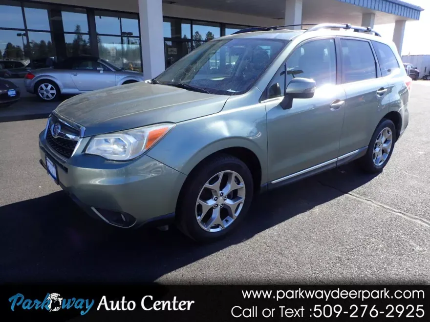 2015 Subaru Forester 2.5i Touring photo 1