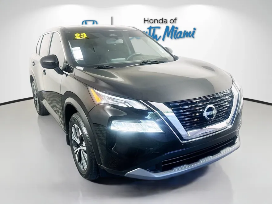 2023 Nissan Rogue SV photo 1