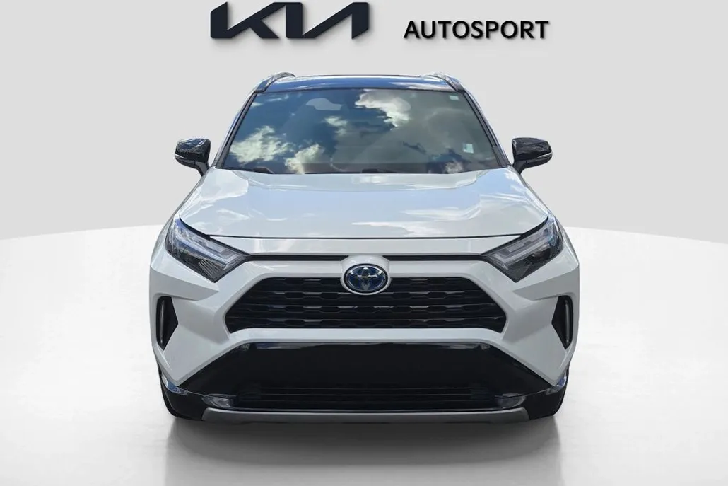 2022 Toyota RAV4 Hybrid XSE photo 1