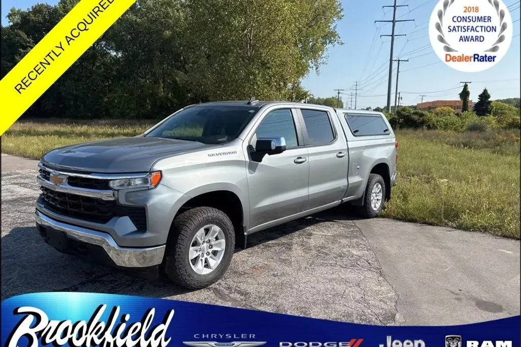 2024 Chevrolet Silverado 1500 LT photo 1