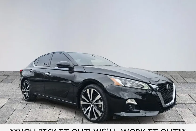 2021 Nissan Altima 2.5 Platinum photo 1