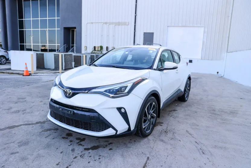 2021 Toyota C-HR Limited photo 1