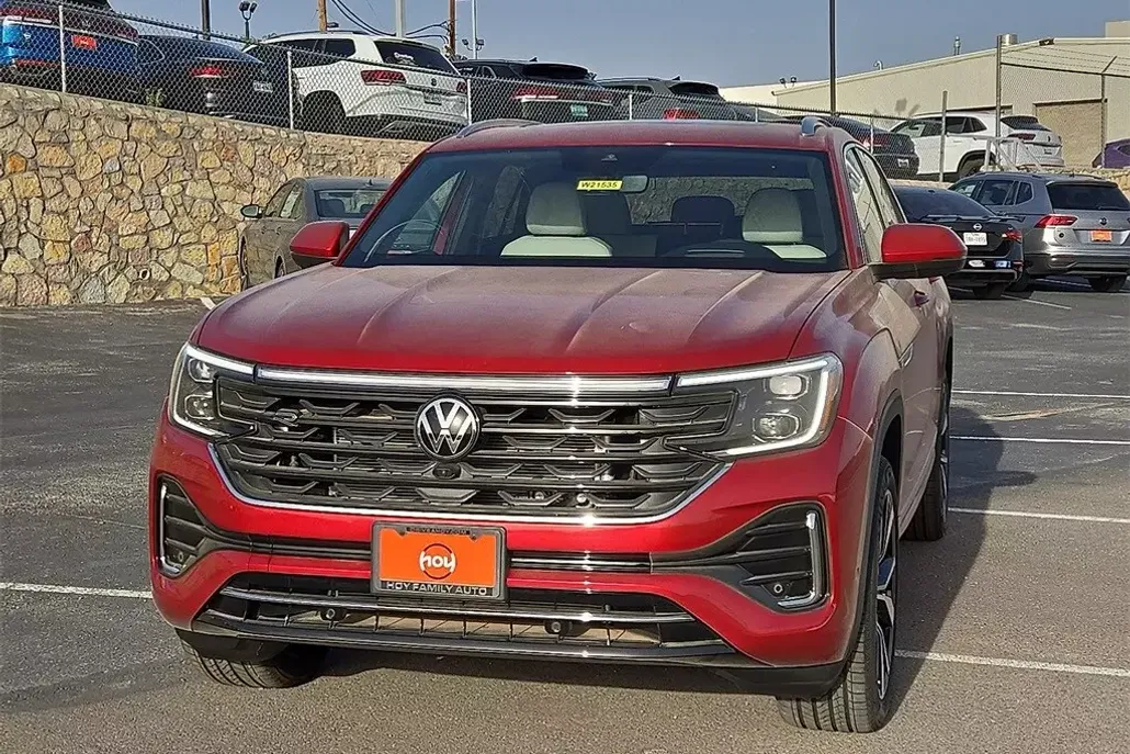2025 Volkswagen Atlas Cross Sport SEL Premium R-Line photo 1