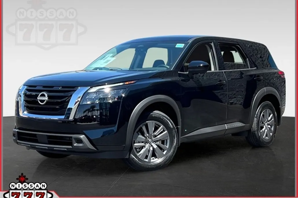 2025 Nissan Pathfinder S photo 1