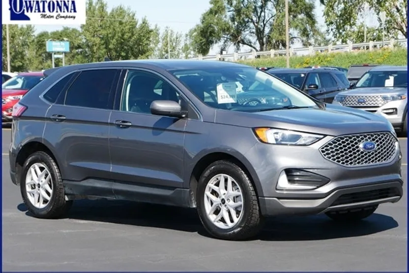 2024 Ford Edge SEL photo 1