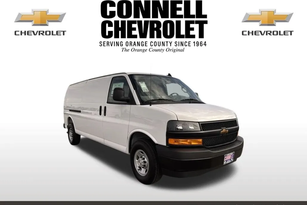 2025 Chevrolet Express Cargo 2500 photo 1