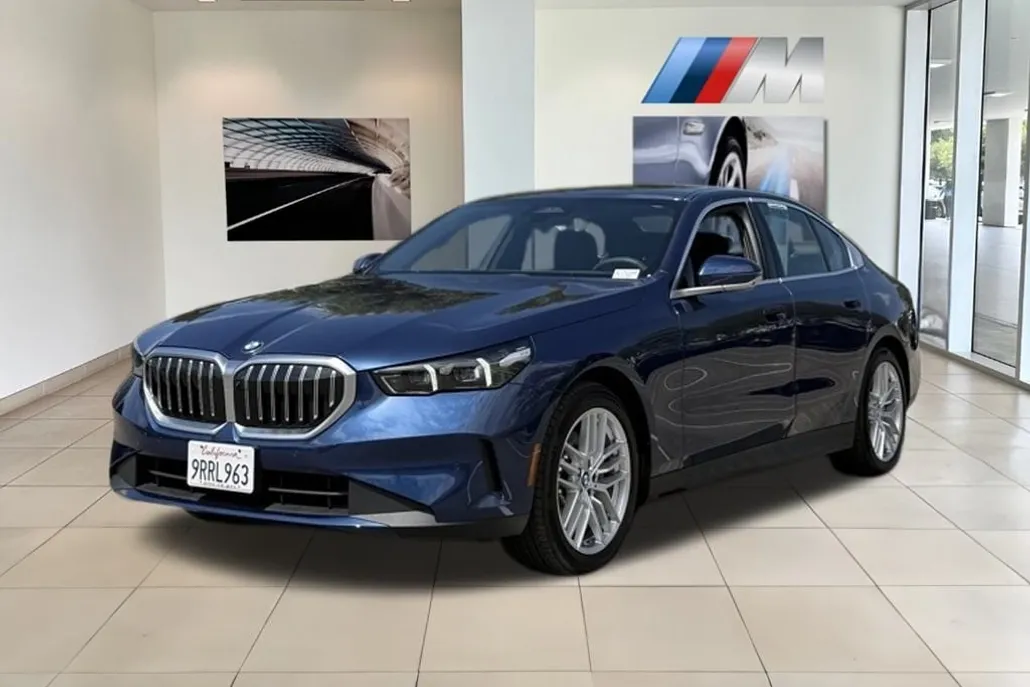 2025 Bmw 530i photo 1