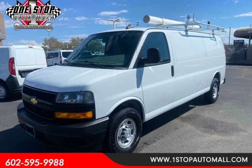 2018 Chevrolet Express 2500 Cargo Van photo 1