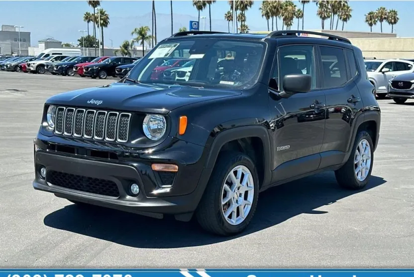 2022 Jeep Renegade Latitude photo 1