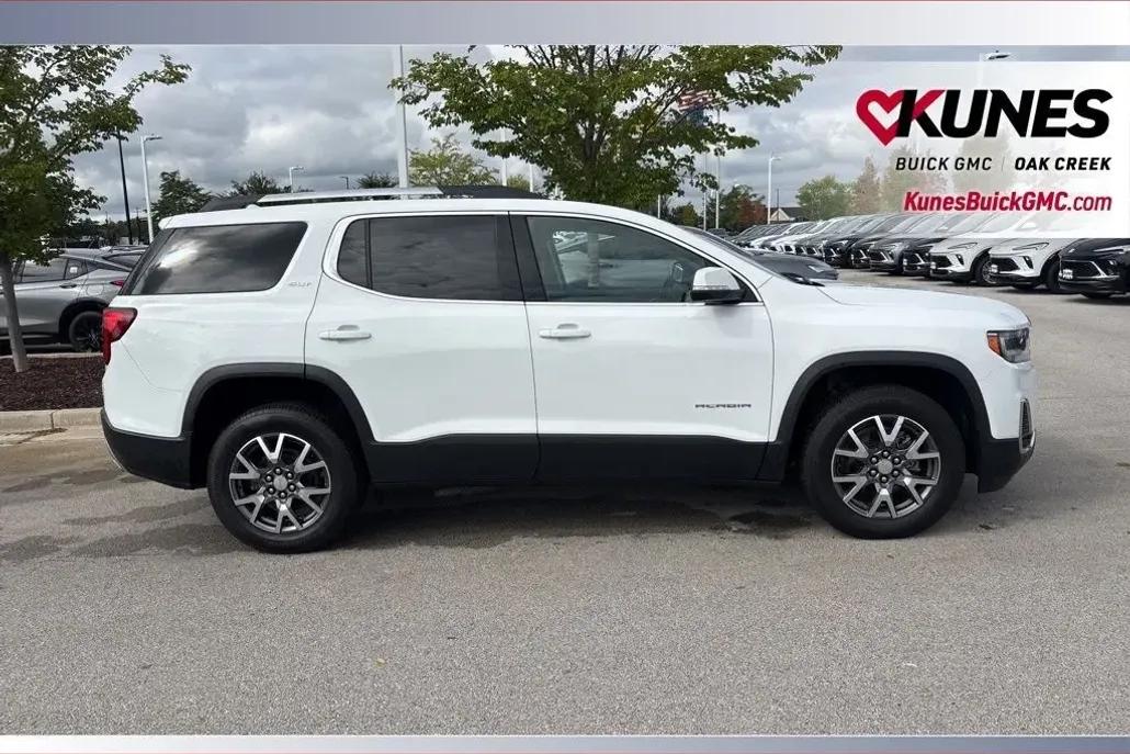 2023 Gmc Acadia SLT photo 1