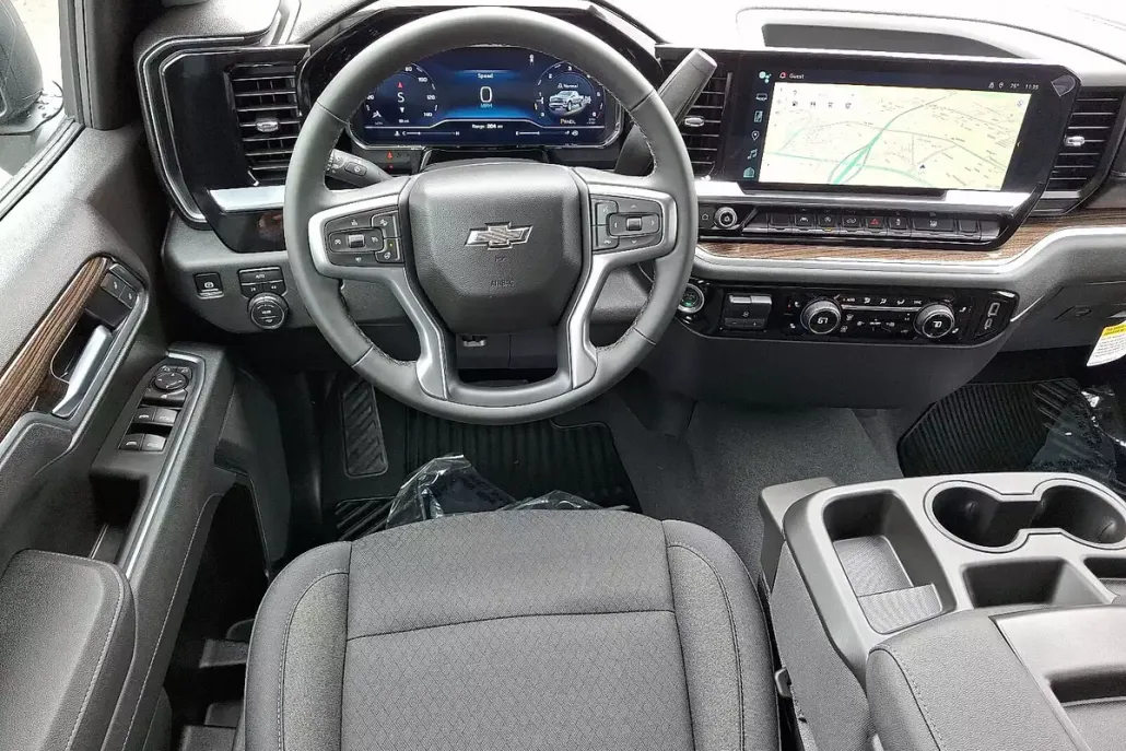 2025 Chevrolet Silverado 1500 RST photo 1