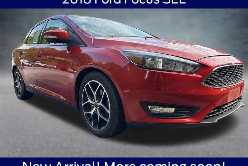 2018 Ford Focus SEL photo 1