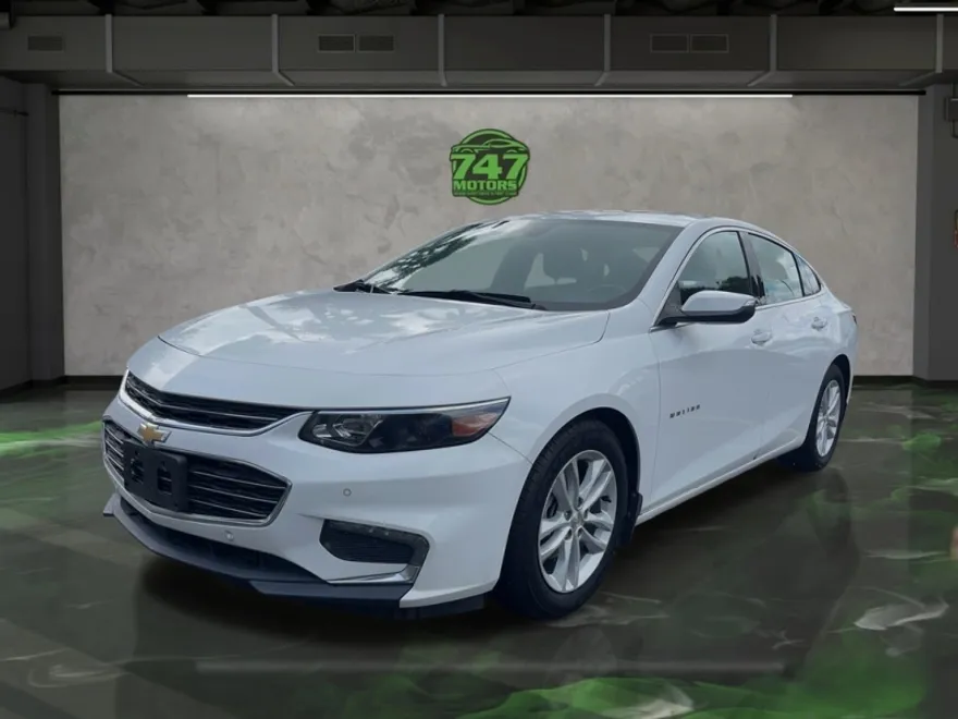 2018 Chevrolet Malibu Hybrid photo 1