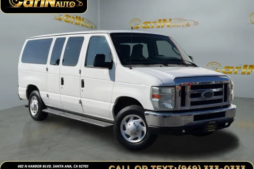 2010 Ford E-150 photo 1