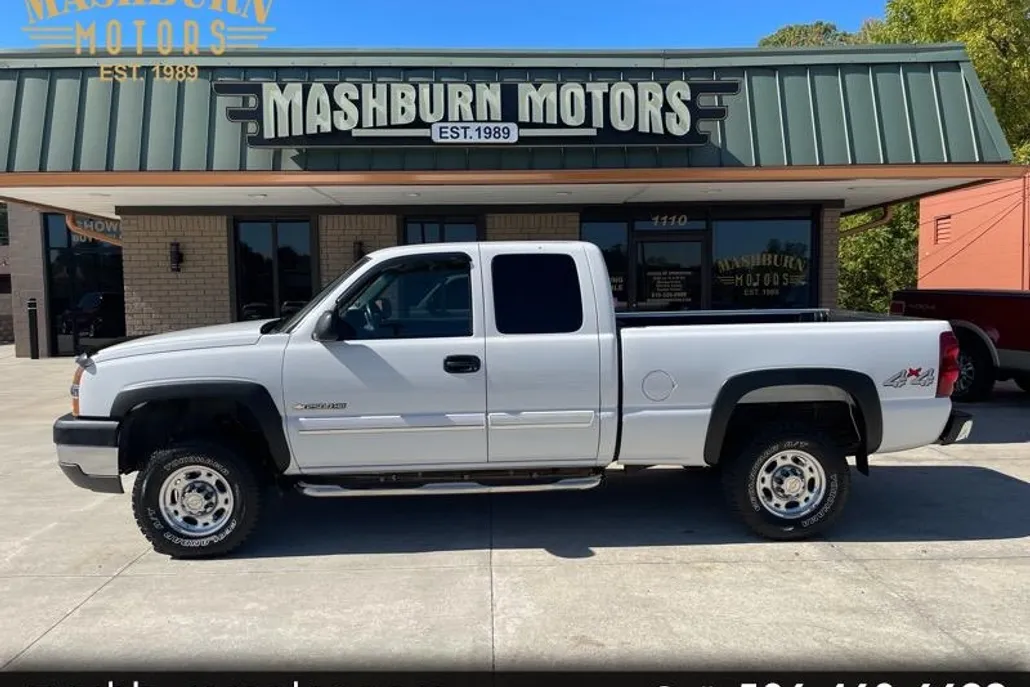 2003 Chevrolet Silverado 2500HD LS photo 1