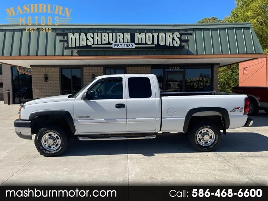 2003 Chevrolet Silverado 2500HD LS photo 1