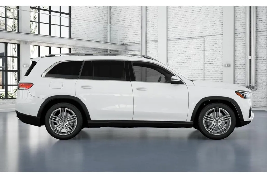 2025 Mercedes Benz GLS 450 4MATIC photo 1