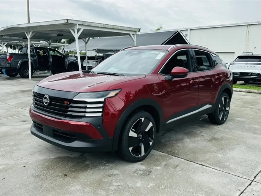 2025 Nissan Kicks SR photo 1