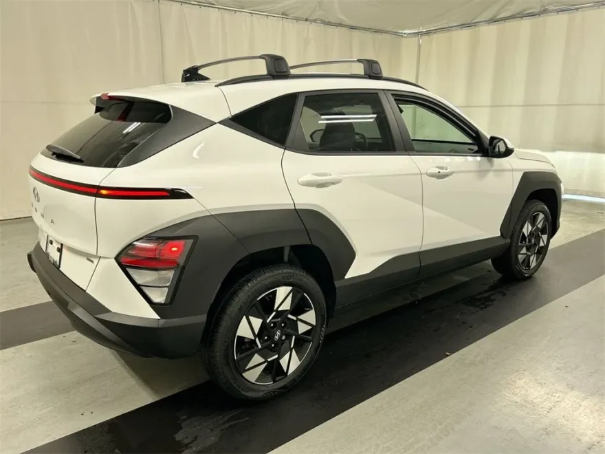 2025 Hyundai Kona SEL photo 1