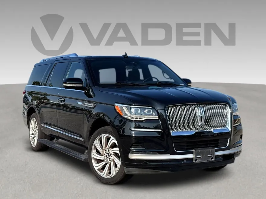 2022 Lincoln Navigator L Reserve photo 1