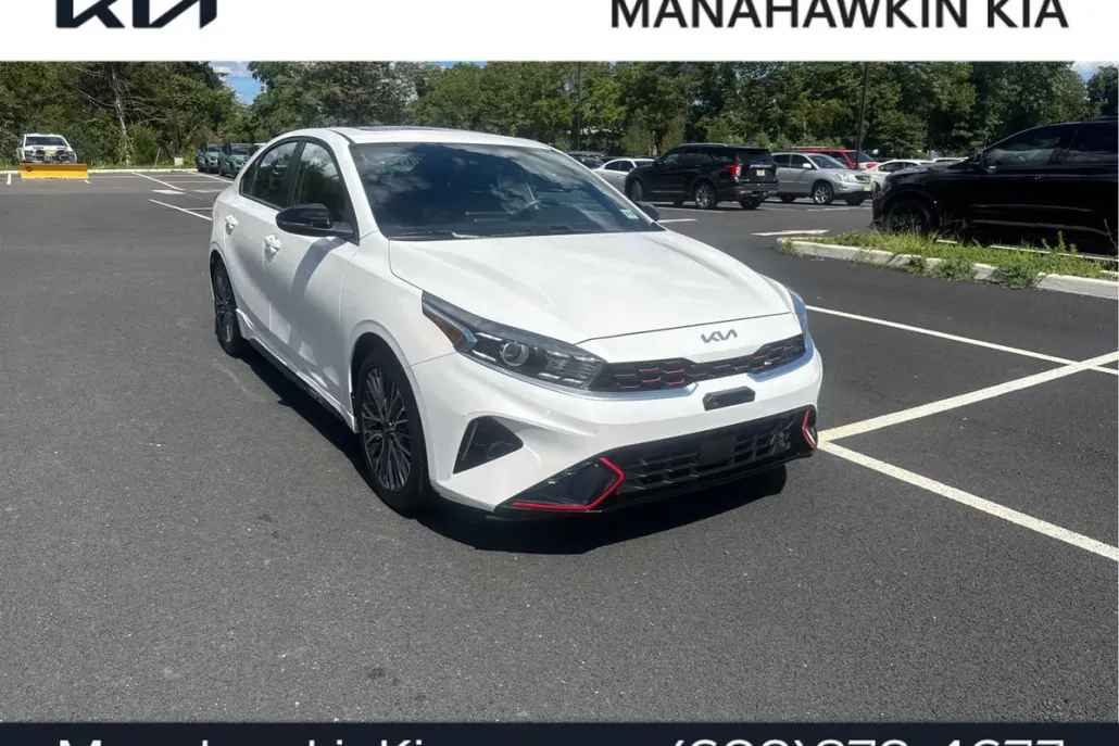 2023 Kia Forte GT-Line photo 1