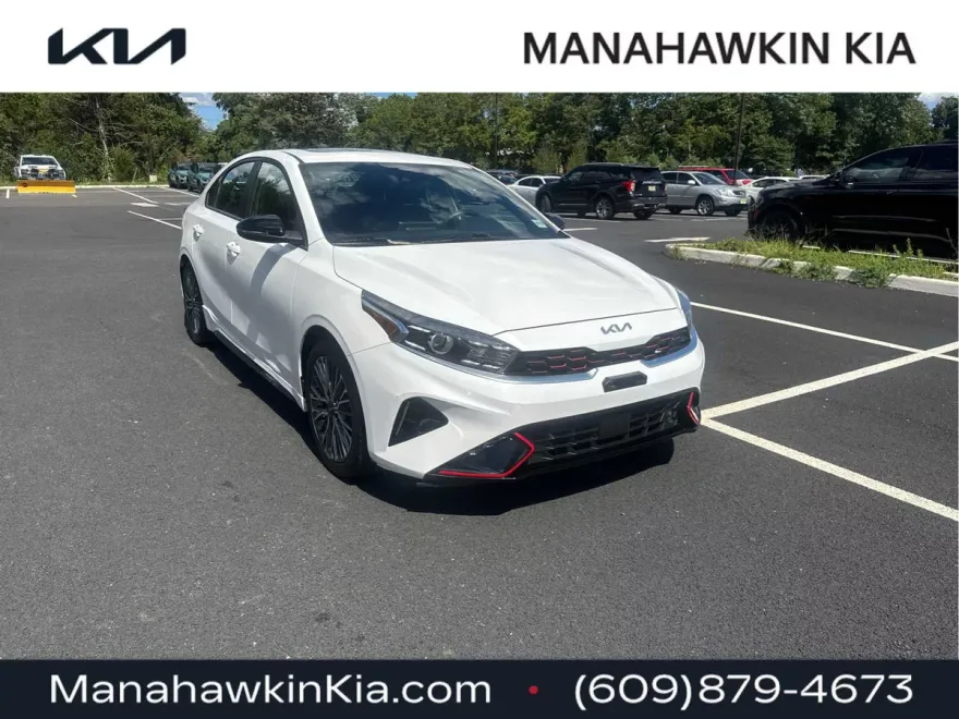 2023 Kia Forte GT-Line photo 1