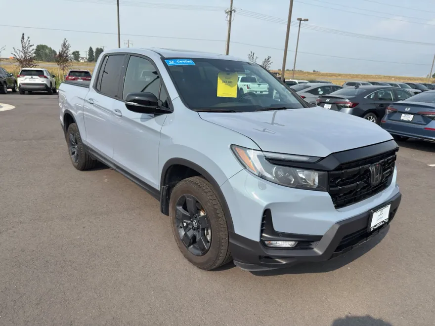 2024 Honda Ridgeline Black Edition photo 1