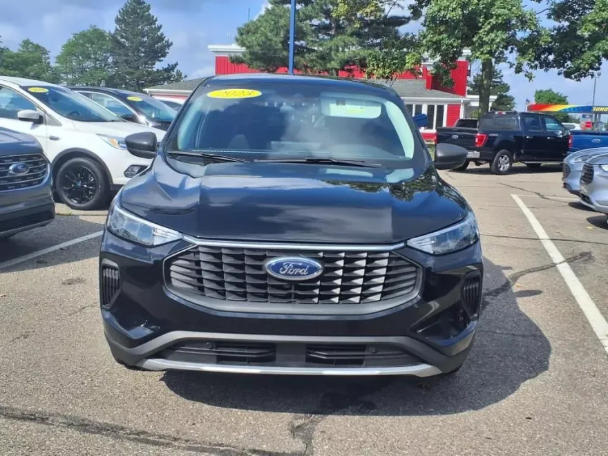 2023 Ford Escape Active photo 1